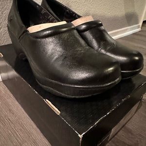 Brand New Nurse Mates size 8.5